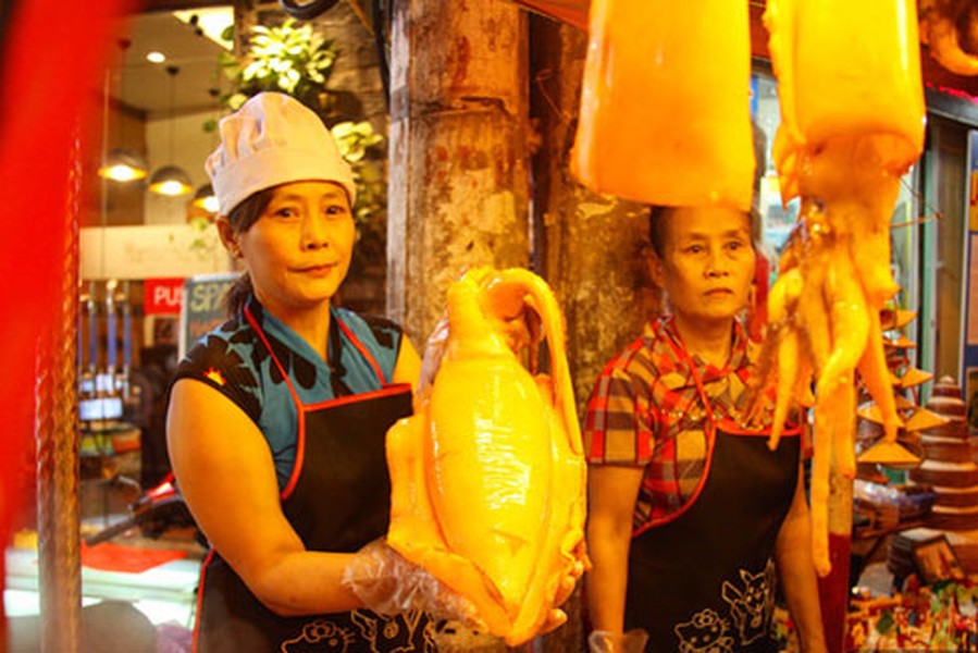 Món mực khổng lồ Hồng Kông xuất hiện ở Hà Nội