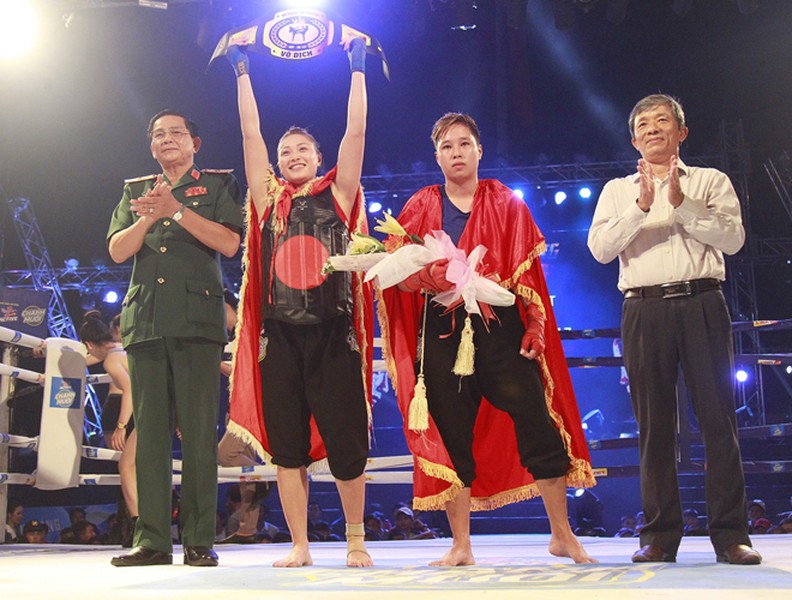Hàng ngàn khán giả Quảng Ngãi mãn nhãn với các trận chung kết võ cổ truyền 