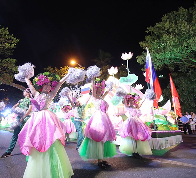 Carnival đường phố Đà Nẵng tối 23/6: Đại tiệc của những vũ điệu