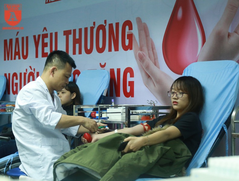 Cộng đồng liên tục đến Viện Huyết học hiến máu mong cứu người
