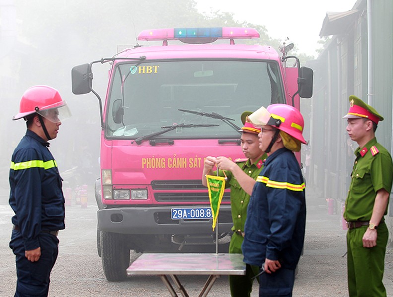 Diễn tập chữa cháy và cứu nạn cứu hộ tại Cảng Hà Nội