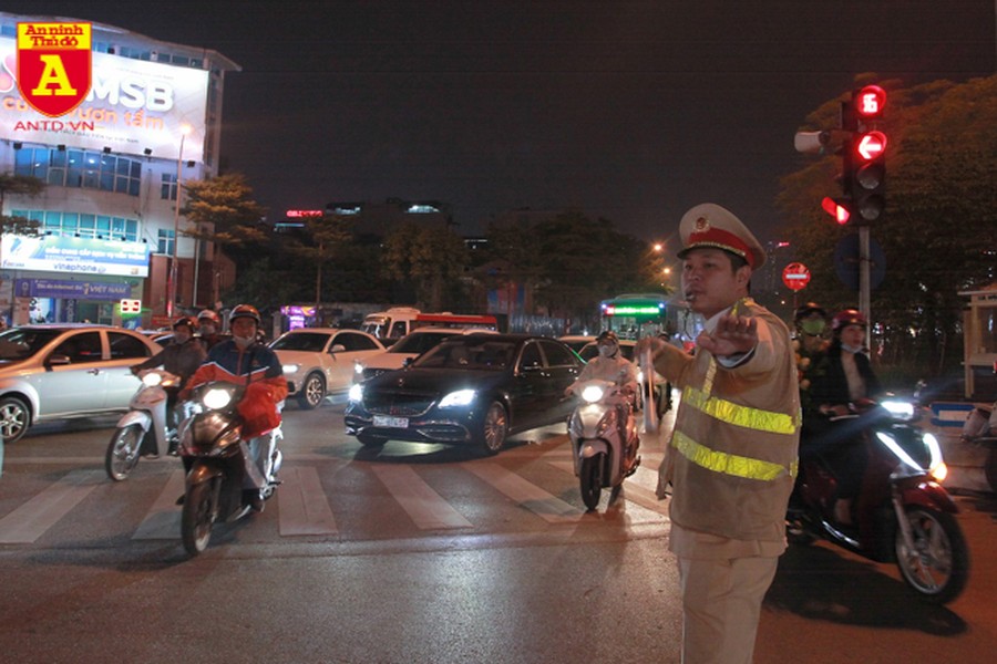 Hà Nội: Huy động tối đa lực lượng Công an đảm bảo an toàn giao thông toàn thành phố