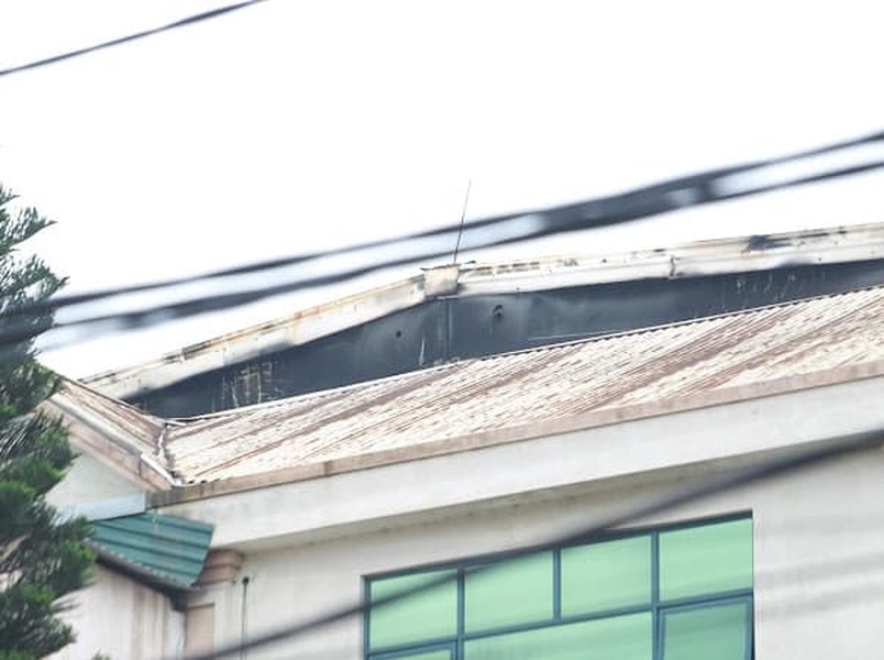 [Ảnh] Cận cảnh quá trình khám nghiệm vụ cháy làm 3 người chết ở Khu công nghiệp Phú Thị