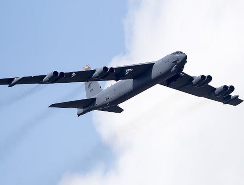 Ngạc nhiên với quyết định duy trì pháo đài bay B-52 của Mỹ tới năm 2040