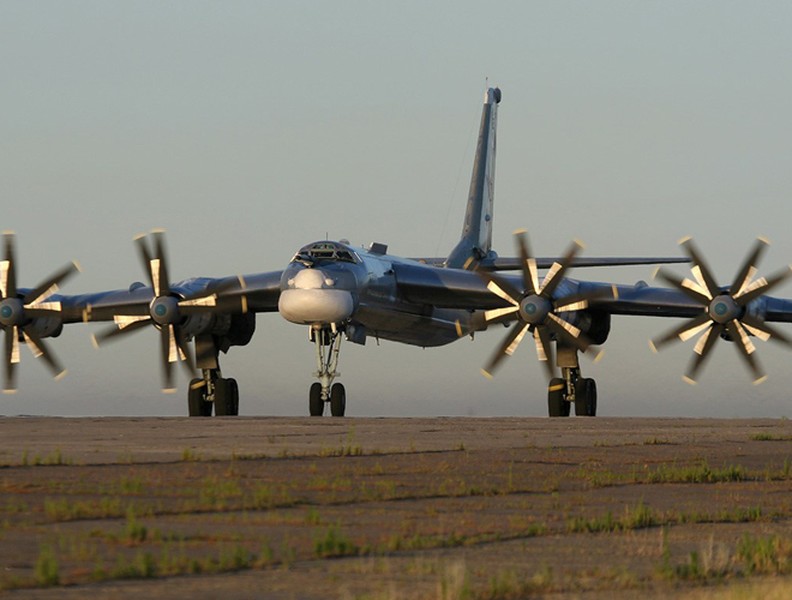 Tu-95 