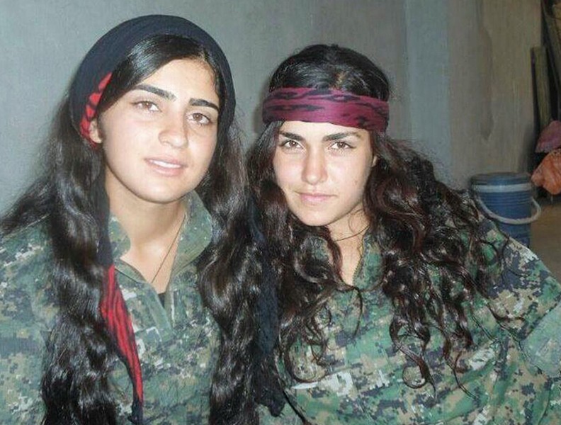Vẻ đẹp cuốn hút của nữ chiến binh khiến khủng bố IS sợ hơn cả tên lửa Mỹ (I)