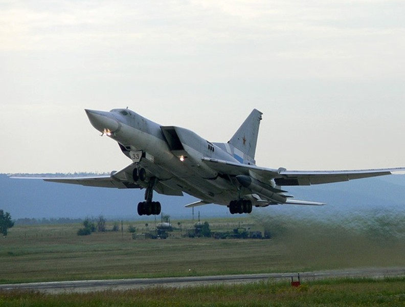 Tu-22M3 Nga hủy diệt IS và nỗi ám ảnh với đối thủ