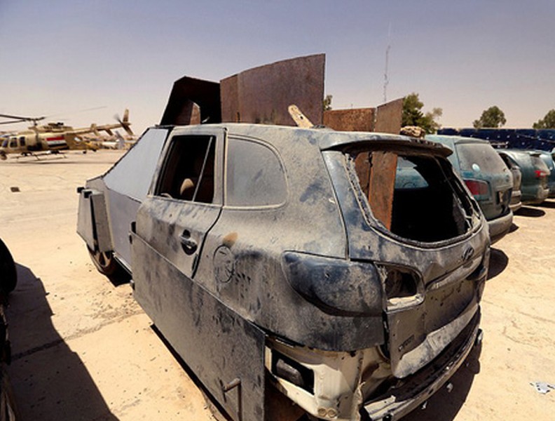 Quái dị những thiết xa bom cảm tử của khủng bố IS
