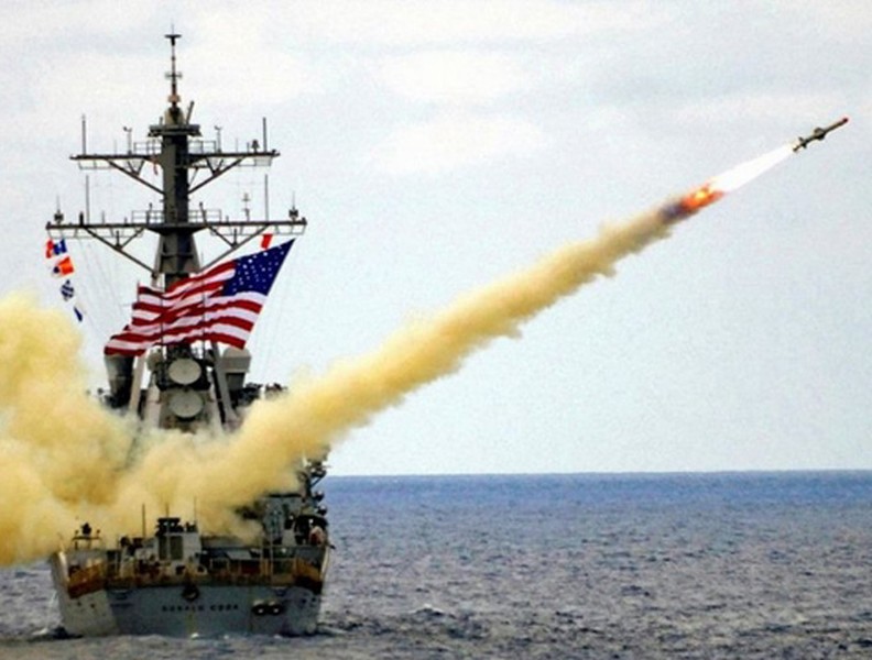 Mỹ bất ngờ triển khai vũ khí cực mạnh tới Syria, khiến Nga lo lắng (2)