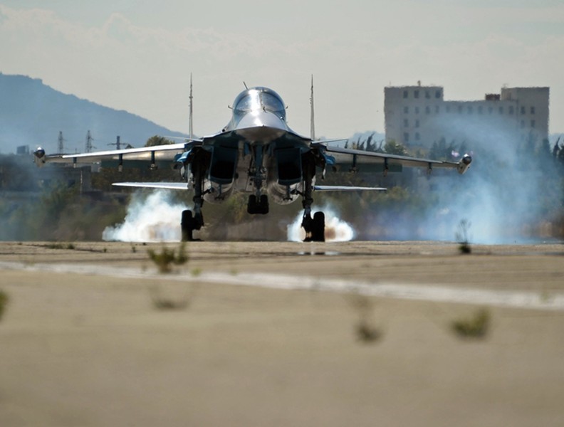 Su-34 thực chiến xuất sắc tại Syria: Nga cười mãn nguyện, Mỹ lo ra mặt