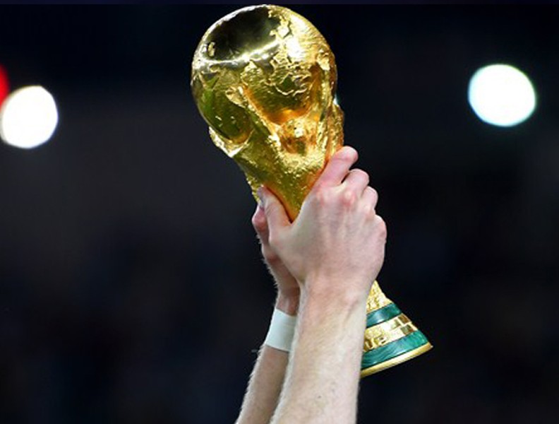 Bất ngờ lý thú về chiếc cúp vàng bóng đá FIFA mà không phải ai cũng biết.