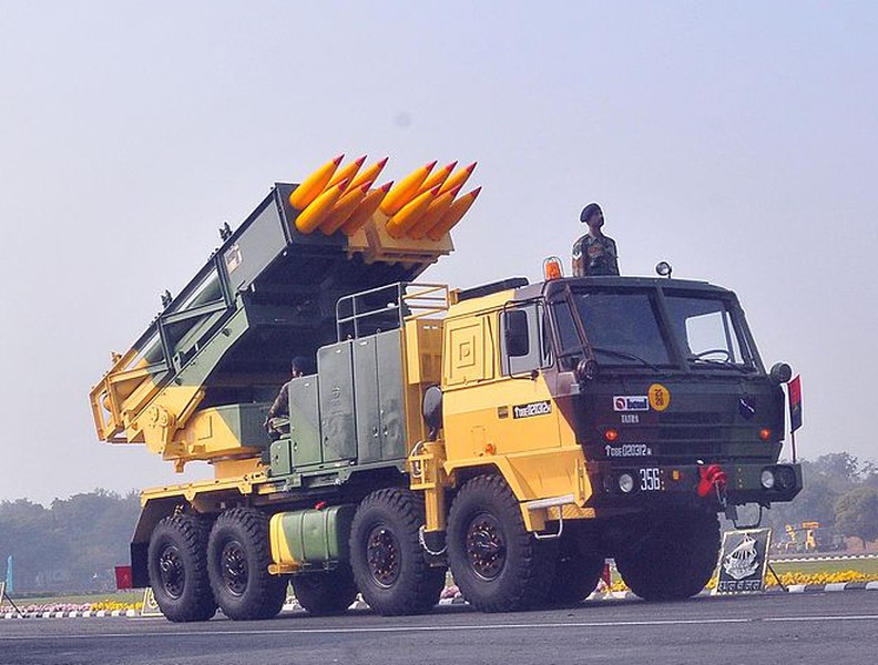Pháo binh Ấn Độ, sức mạnh cuồng phong lửa khiến Trung Quốc e ngại