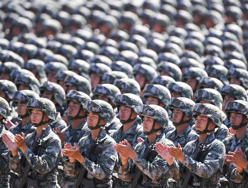 Quân đội Trung Quốc vẫn chưa đủ tầm nếu đối đầu với Mỹ