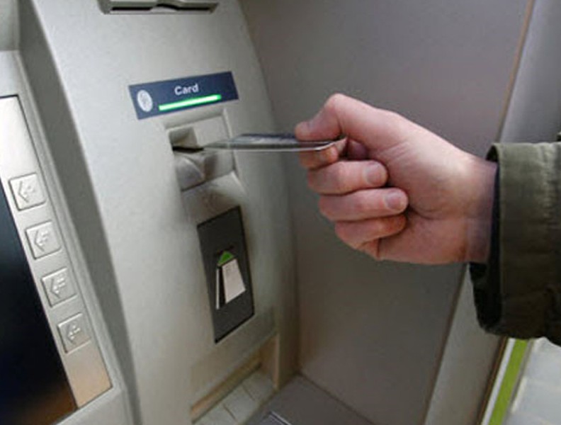 Nếu không muốn mất sạch tiền từ thẻ ATM, bạn phải biết ngay thông tin này