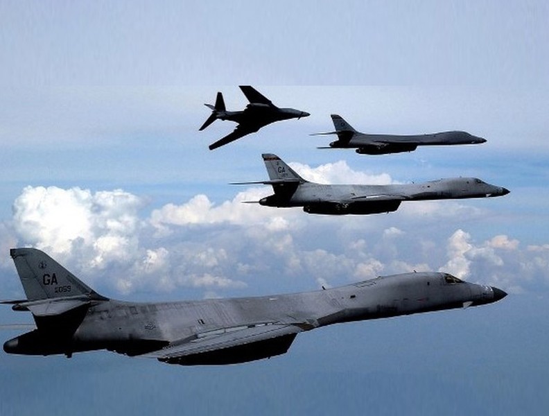 Tại sao Mỹ lại chọn pháo đài bay B-1B cho nhiệm vụ đánh phủ đầu Triều Tiên?