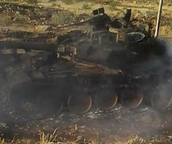 Góc ảnh chân thực nhất về xe tăng T-90 tại Syria khiến người xem xót xa