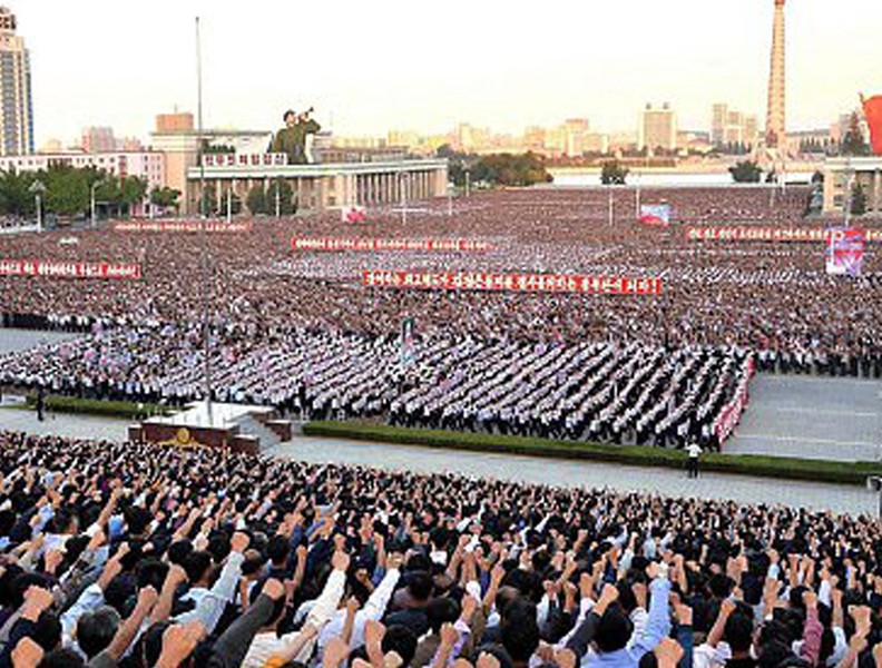 Biển người Triều Tiên phản đối Mỹ tại Bình Nhưỡng