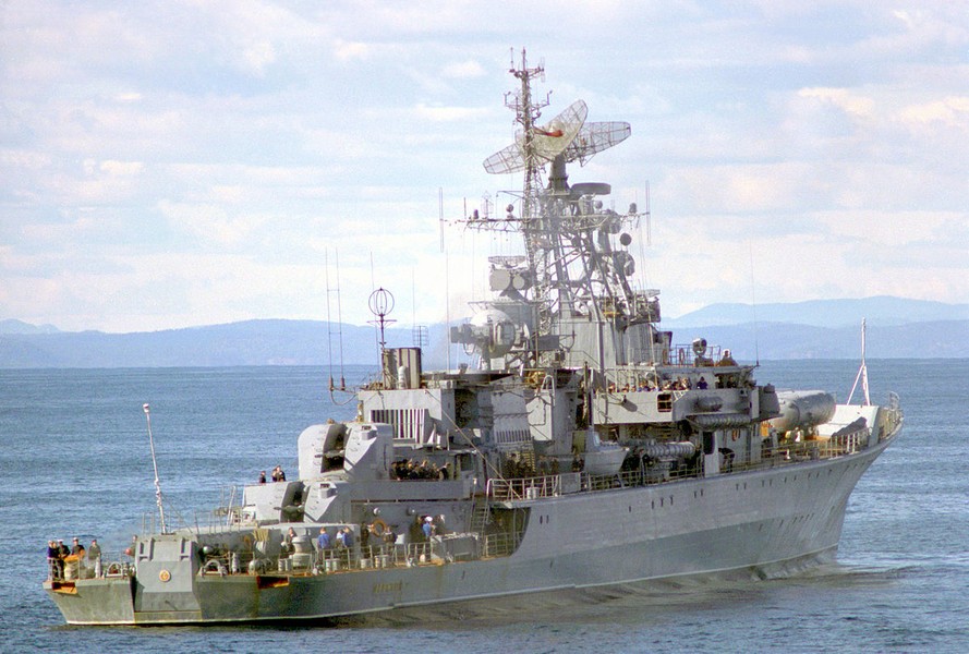 [ẢNH] Cuộc nổi loạn trên chiến hạm chống ngầm hiện đại nhất của Liên Xô