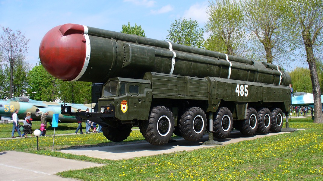 [ẢNH] Viễn cảnh đáng sợ nếu Nga trả đũa Mỹ rút khỏi thỏa thuận hạt nhân bằng việc tái biên chế RSD-10