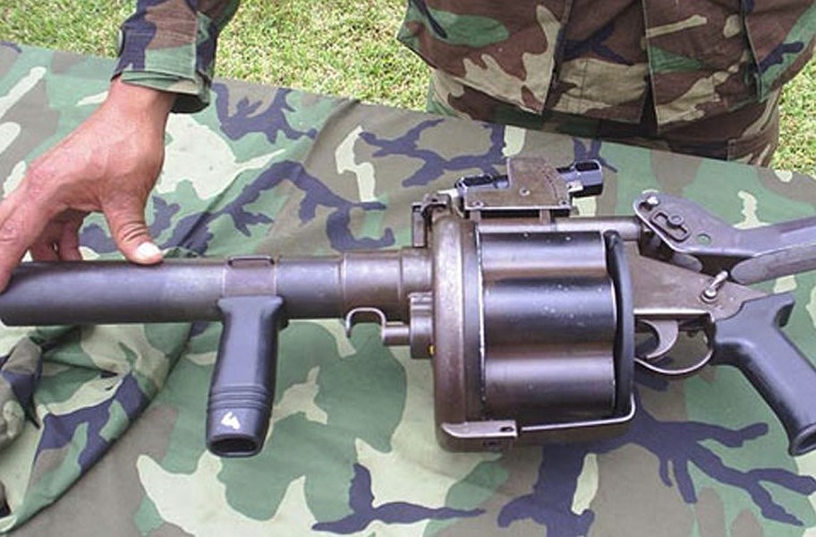 [ẢNH] Việt Nam sản xuất và trang bị súng phóng lựu phóng loạt mà lục quân Mỹ đang trang bị