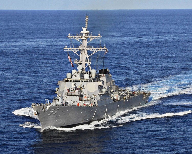 [ẢNH] Chiến hạm mang sát thủ Tomahawk Mỹ khiến Nga từ khâm phục đến khó chịu