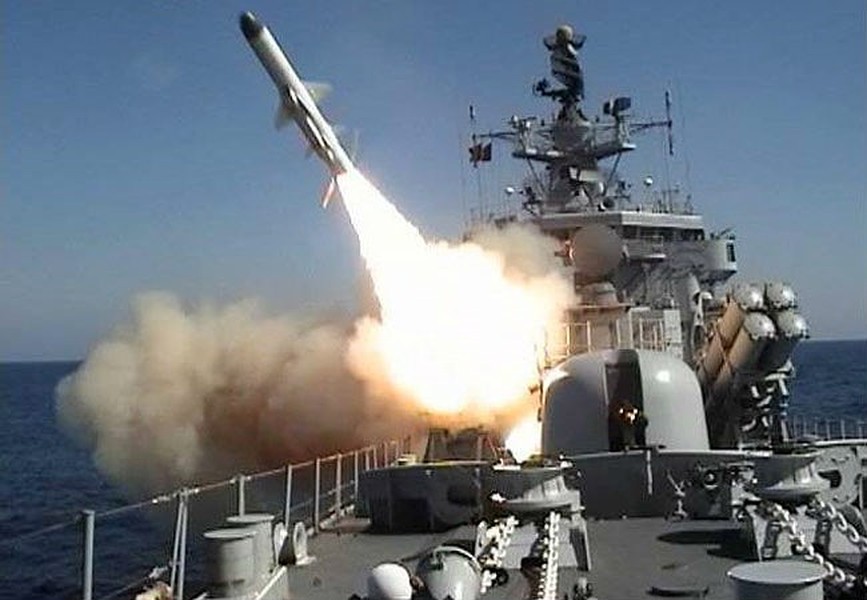 [ẢNH] Nga bất ngờ dùng sát thủ diệt hạm Kh-35 để phá hủy tổng hành dinh phiến quân Syria