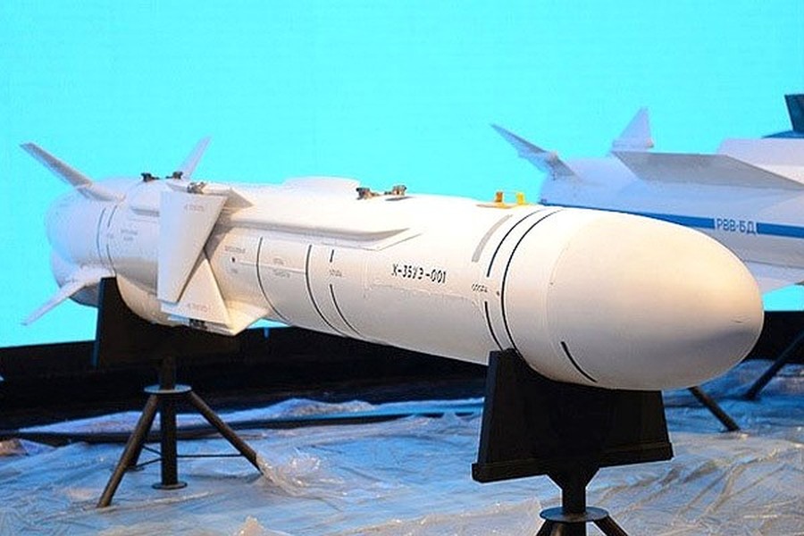 [ẢNH] Nga bất ngờ dùng sát thủ diệt hạm Kh-35 để phá hủy tổng hành dinh phiến quân Syria