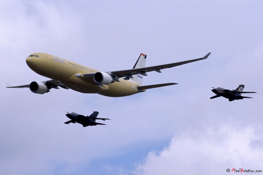 [ẢNH] Biên chế KC-330, phi đội tiêm kích tấn công Hàn Quốc sẽ trở thành mãnh thú Châu Á