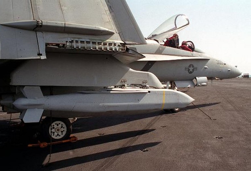 [ẢNH] Mỹ tích hợp vũ khí chuyên diệt S-400 lên chiến thần F-35