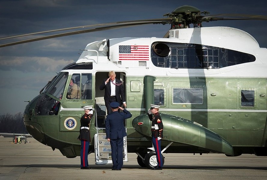 [ẢNH] Khám phá phi đội Marine One nổi tiếng của tổng thống Mỹ vừa tới Việt Nam