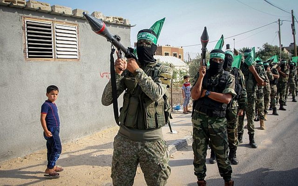 [ẢNH] Không quân Israel tung đòn hủy diệt, dìm căn cứ Hamas trong biển lửa