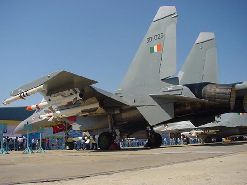 [ẢNH] Ấn Độ xây hơn 100 nhà chứa máy bay sát biên giới Pakistan, sẵn sàng đánh lớn?