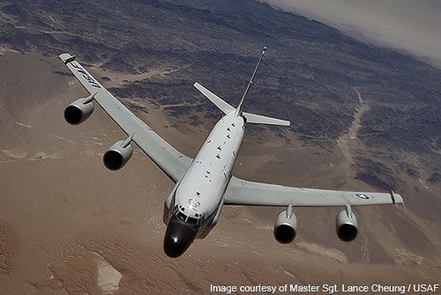 [ẢNH] Mỹ điều máy bay C-135S chuyên ‘đánh hơi’ tên lửa và hạt nhân tới, bán đảo Triều Tiên lại sẽ nóng?