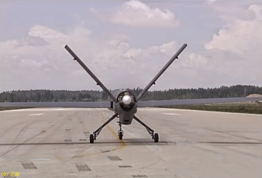 [ẢNH] UAV mạnh nhất Trung Quốc bị tên lửa Nga bắn hạ tại Trung Đông
