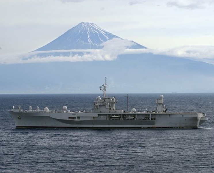 [ẢNH] Soái hạm Mỹ chỉ huy đồng minh tập trận tại Biển Đông