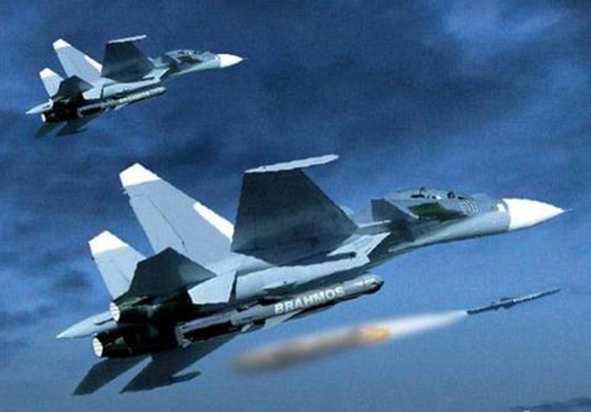 [ẢNH] Su-30 Ấn Độ lần đầu phóng tên lửa BrahMos diệt mục tiêu mặt đất