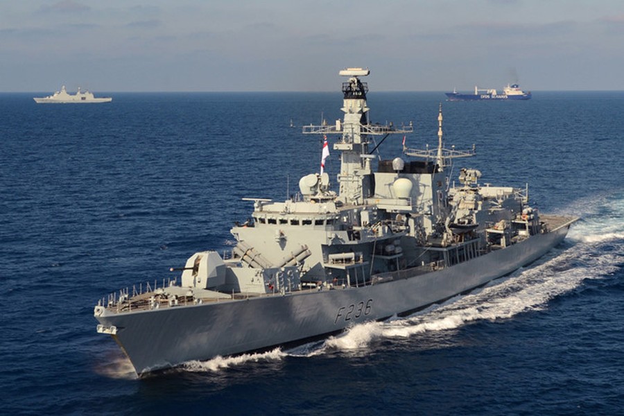 [ẢNH] Chiến hạm Anh vừa chĩa súng về phía hải quân Iran mạnh cỡ nào?