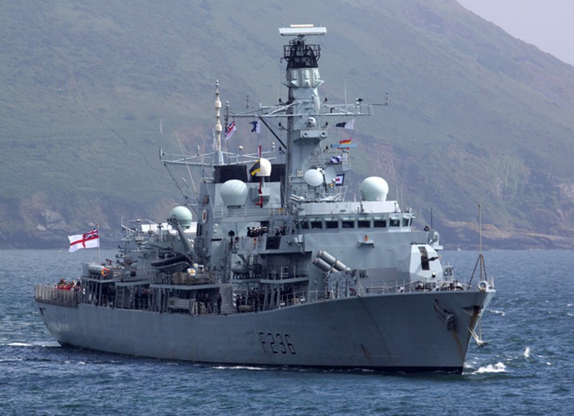 [ẢNH] Chiến hạm Anh vừa chĩa súng về phía hải quân Iran mạnh cỡ nào?