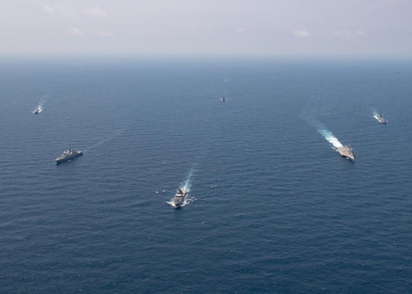 [ẢNH] Chiến hạm Việt Nam sát cánh cùng Mỹ và các nước ASEAN trong diễn tập ở Biển Đông