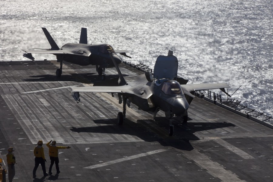 [ẢNH] Tại sao Mỹ điều siêu tàu đổ bộ mang F-35B tới tuần tra ở biển Đông?