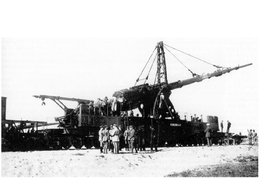 [ẢNH] Khám phá siêu pháo cực 'dị' của Đức nặng tới 256 tấn, tầm bắn 130km