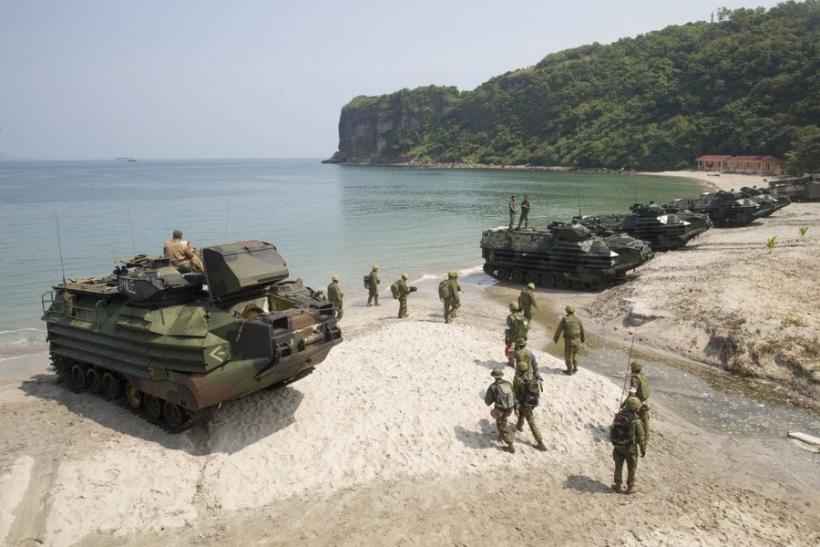 [ẢNH] Mỹ, Nhật Bản cùng tập trận đổ bộ trên đảo Philippines, Trung Quốc lo lắng?