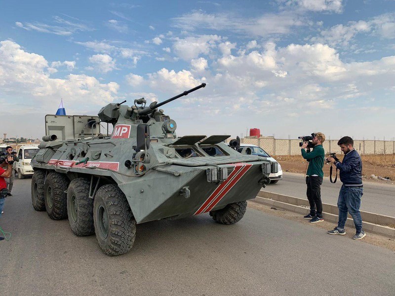 [ẢNH] Xe bọc thép BTR-82A Nga tới biên giới Syria - Thổ Nhĩ Kỳ để hủy diệt phiến quân