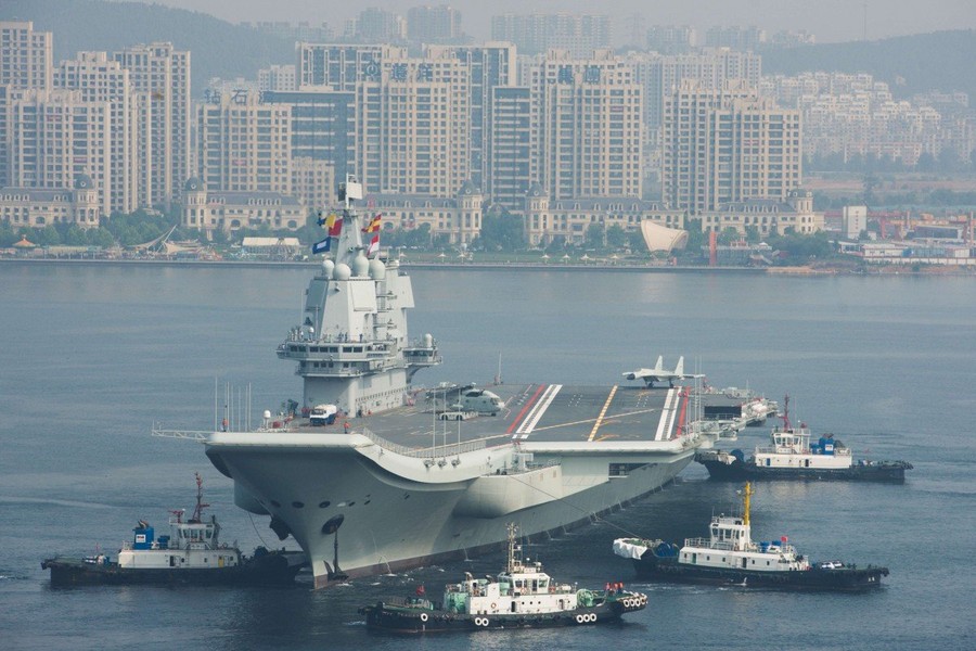 [ANH] Tàu sân bay nội địa Trung Quốc mang nhiều chiến đấu cơ bất ngờ lộ diện