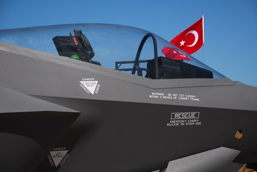[ẢNH] Cánh cửa để sở hữu chiến đấu cơ F-35 của Thổ Nhĩ Kỳ đã đóng sập lại