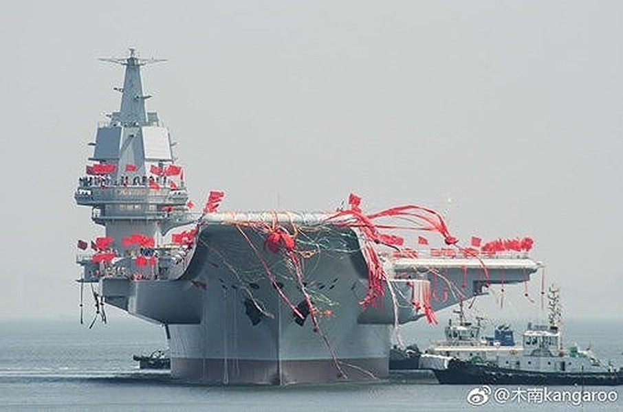 [ẢNH] Trung Quốc chính thức biên chế tàu sân bay nội địa Sơn Đông