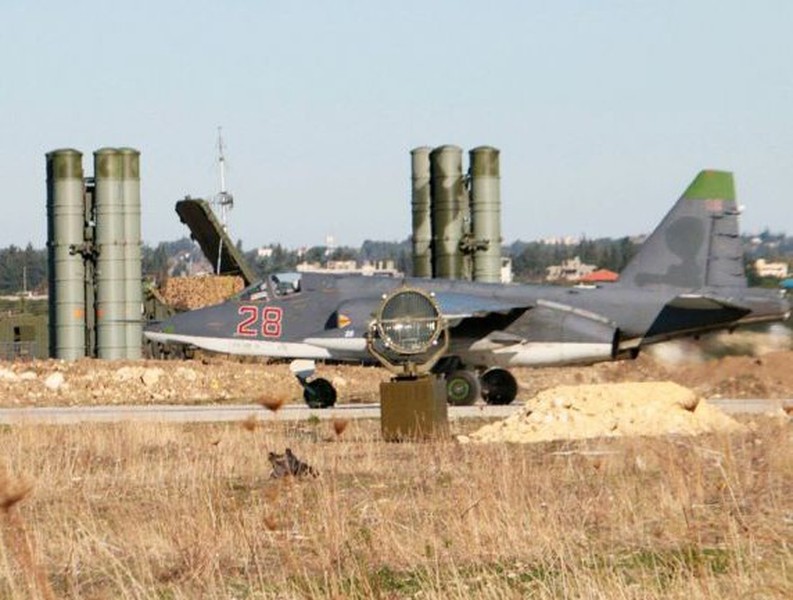 [ẢNH] Israel không kiêng nể khi tấn công thẳng sân bay Su-25 Nga đang đậu tại Syria
