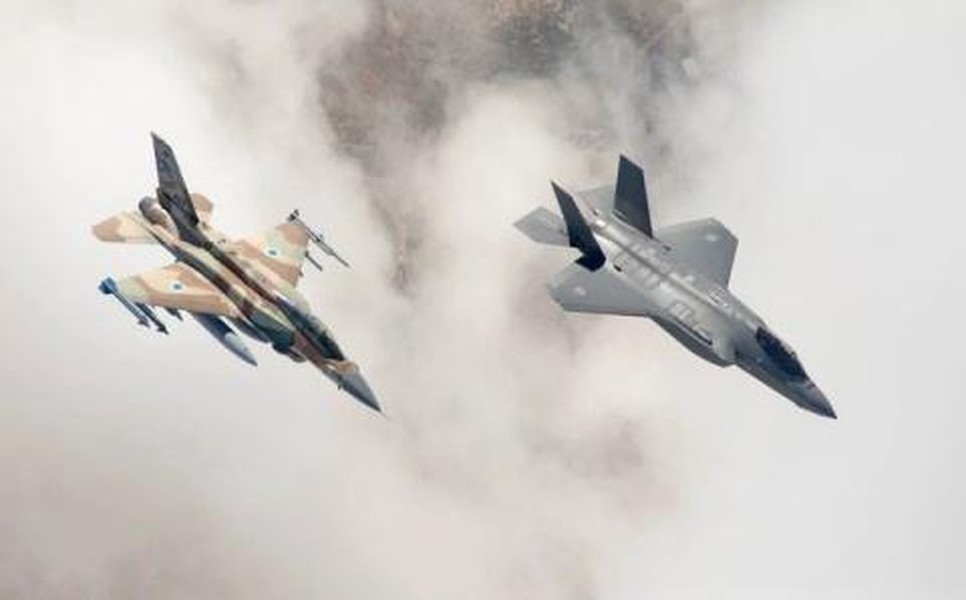 [ẢNH] Đánh thẳng vào sân bay Nga tại Syria, mạo hiểm nhưng đầy tự tin của Israel