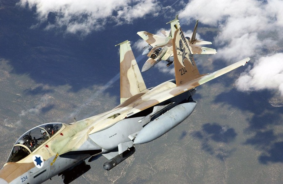 [ẢNH] Hé lộ vũ khí đặc biệt Israel vừa dùng tấn công vào sân bay Nga tại Syria