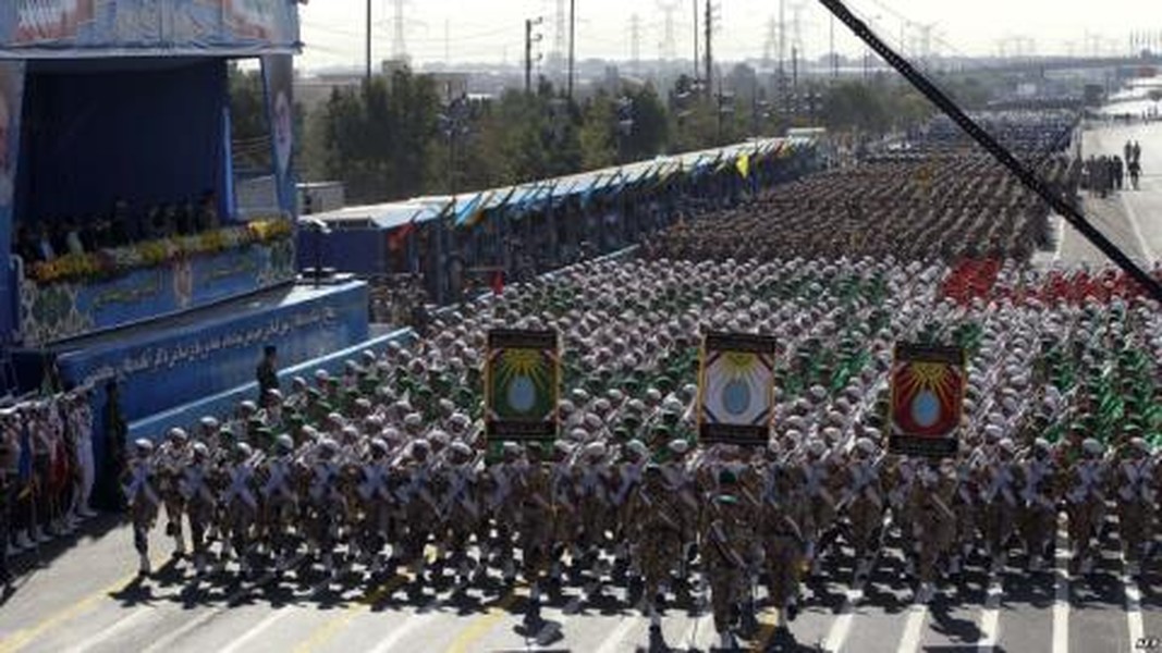 [ẢNH] Vì sao Iran khó lòng phát động cuộc chiến chống Mỹ sau khi tướng Soleimani bị hạ sát?